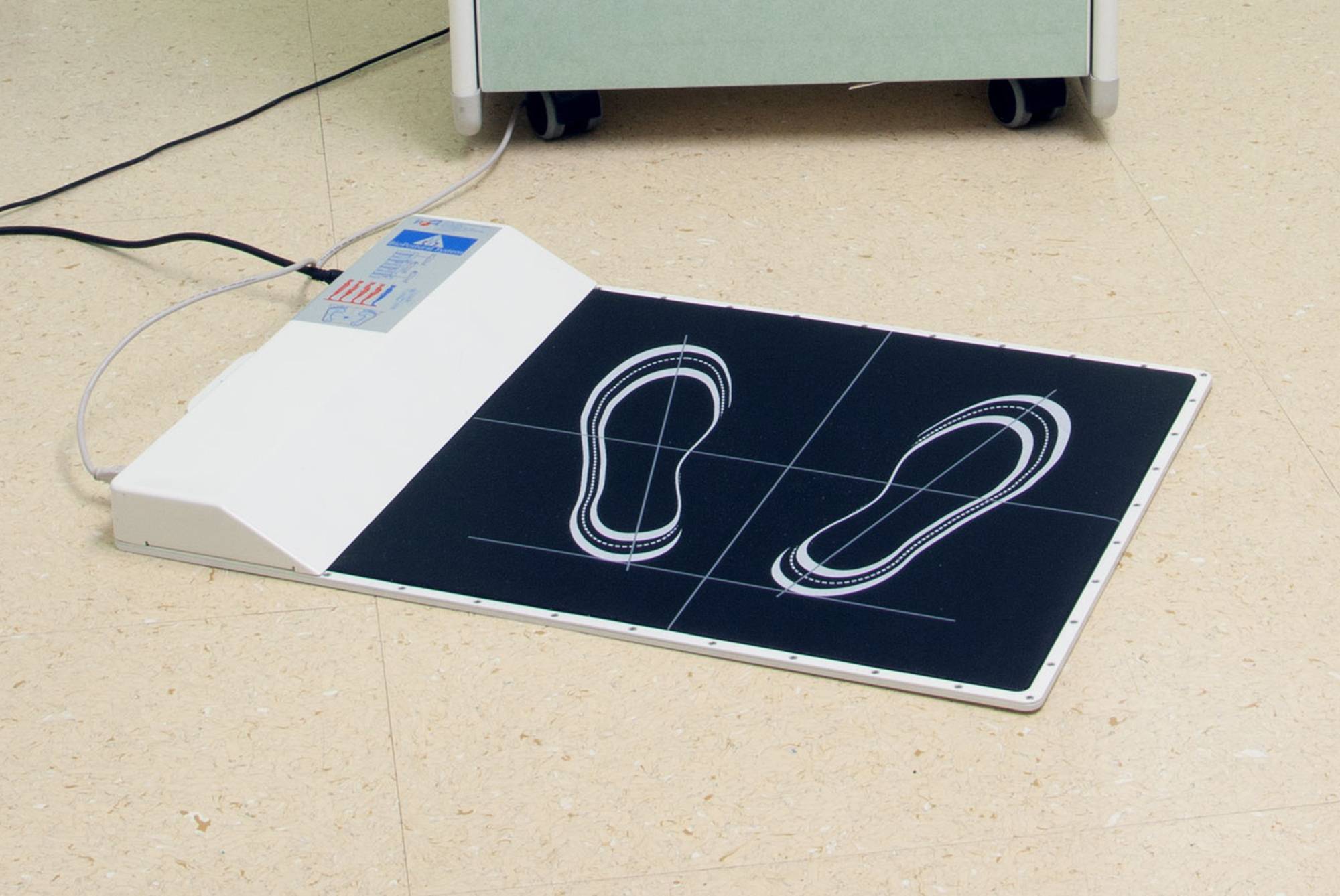 studio-dentistico-ballestrasse-besana-brianza-pedana-posturo-stabilometrica-2