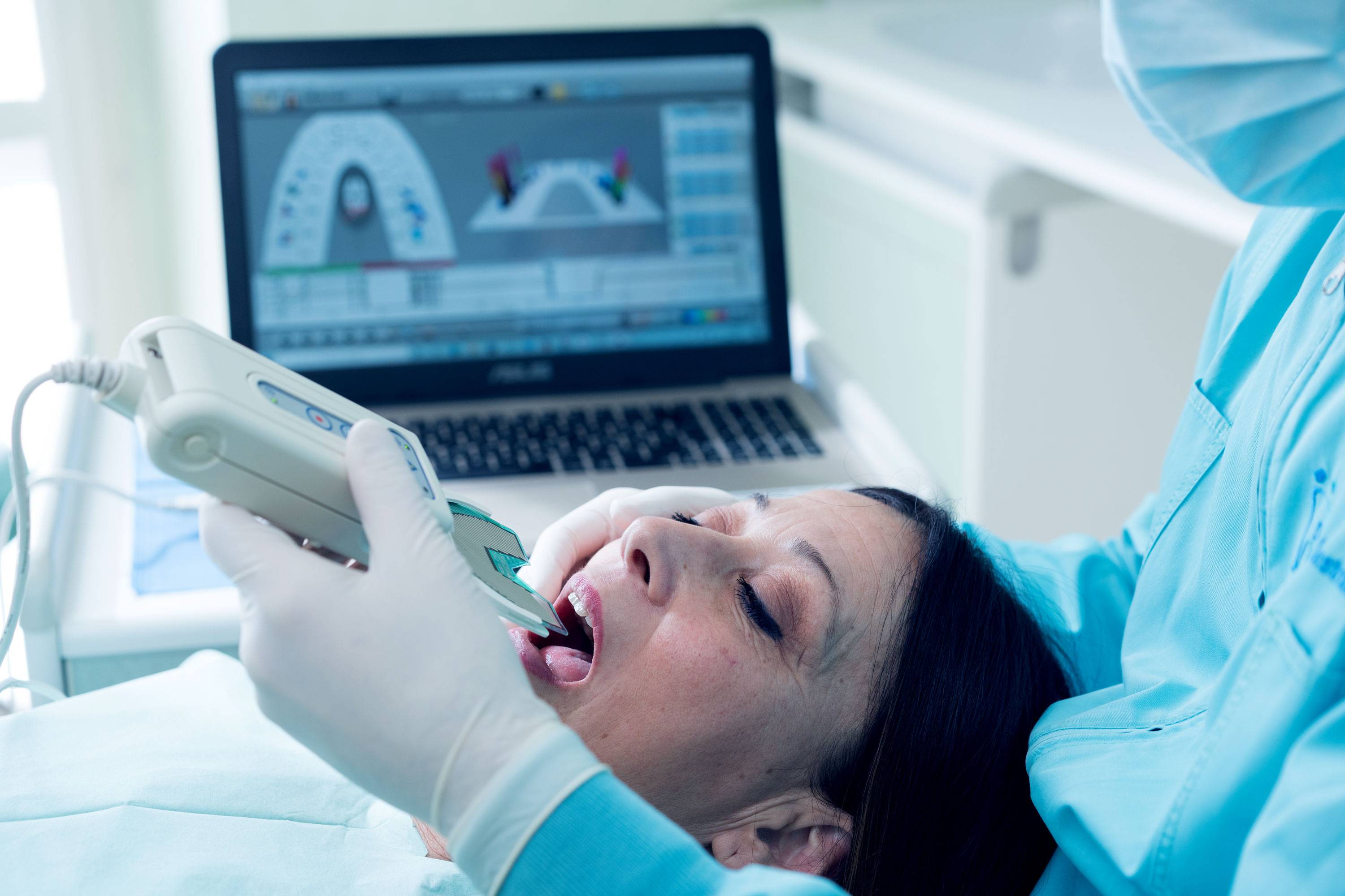 studio-dentistico-ballestrasse-besana-brianza-sensore-elettronico-di-analisi-occlusale