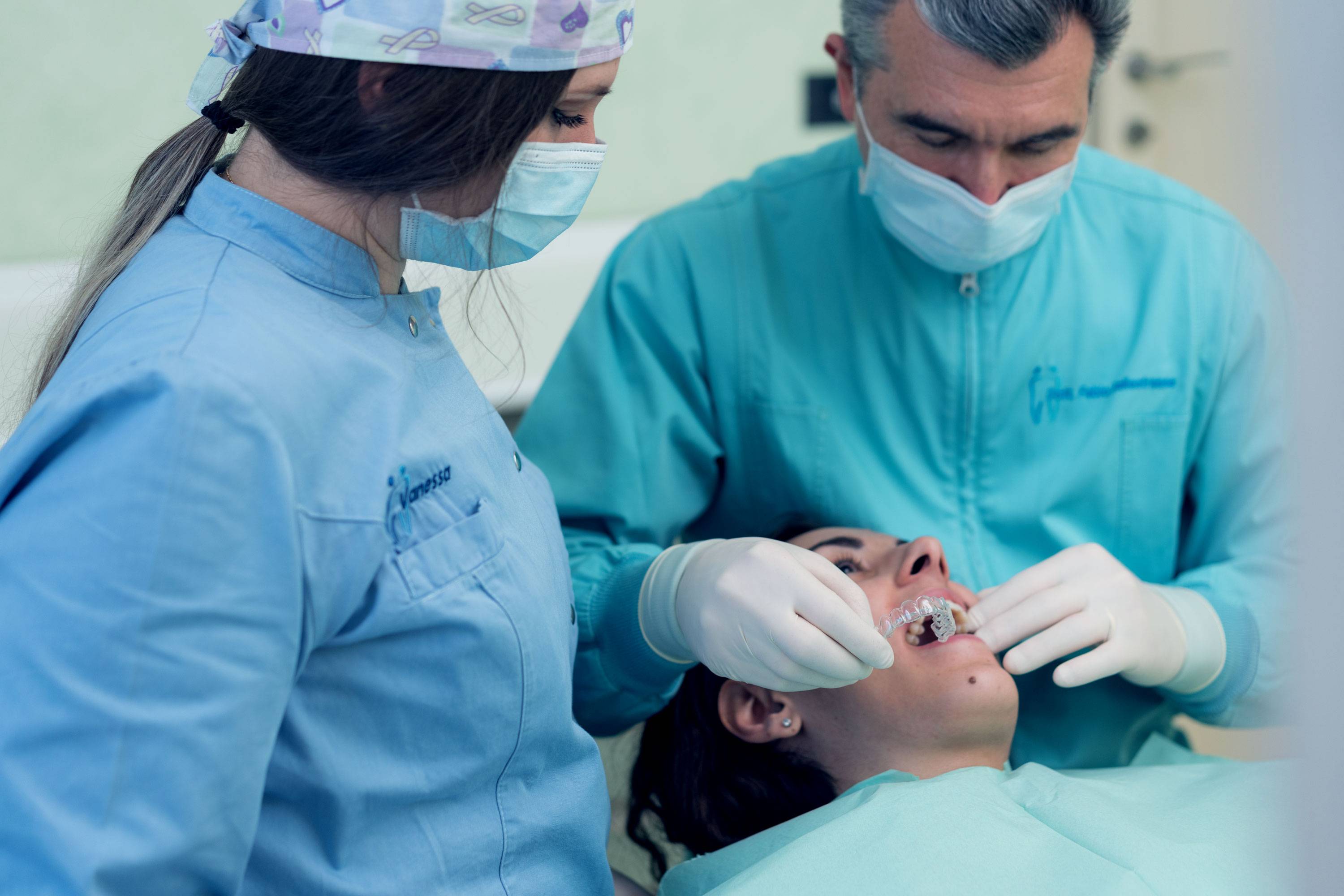 studio-dentistico-ballestrasse-besana-brianza-apparecchio-trasparente-2