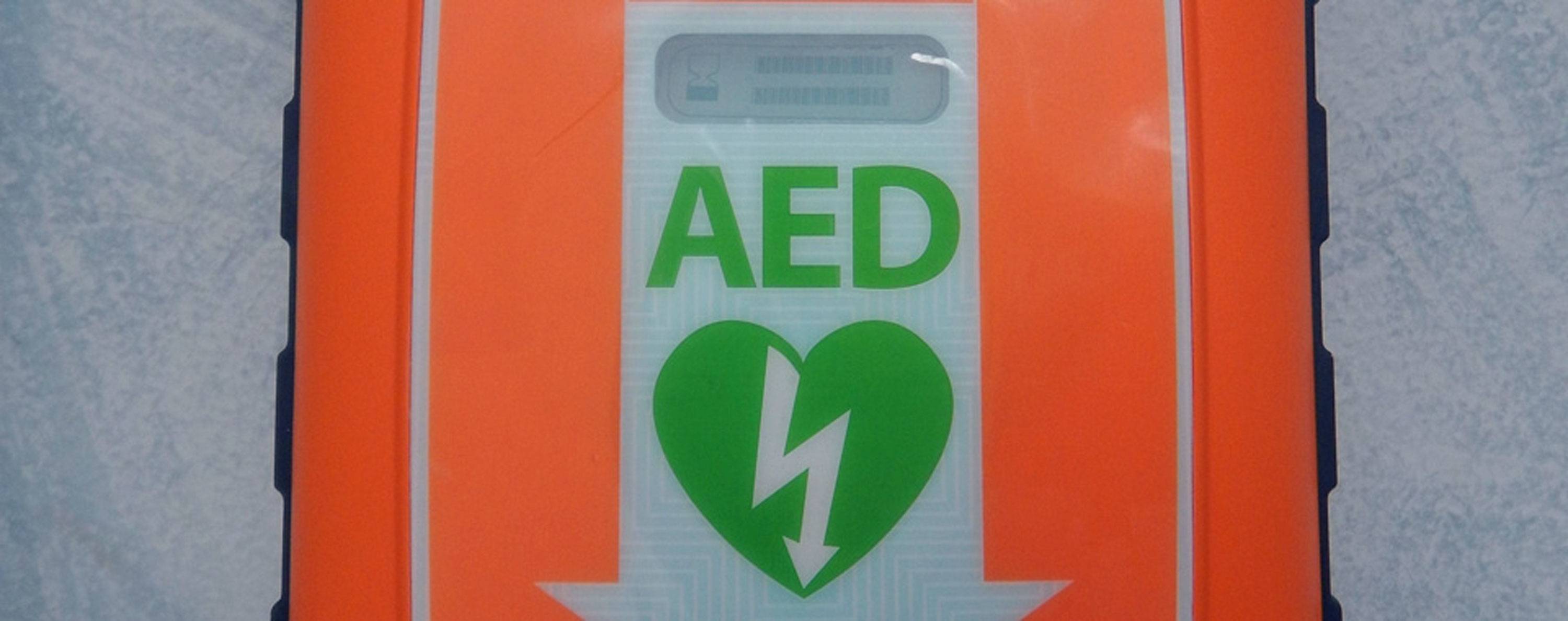 studio-dentistico-ballestrasse-besana-brianza-erogatore-defibrillatore-2